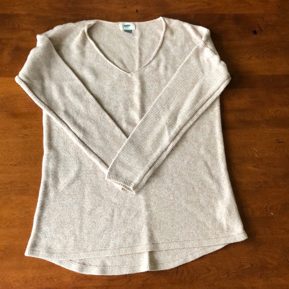 Cute blush v neck sweater size M